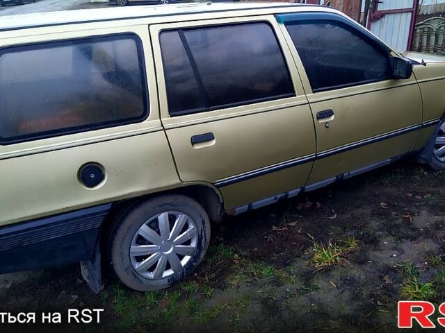 Желтый Опель Кадет, объемом двигателя 1.3 л и пробегом 0 тыс. км за 1300 $, фото 2 на Automoto.ua