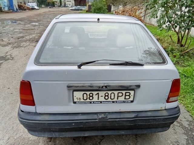 Серый Опель Кадет, объемом двигателя 1.4 л и пробегом 250 тыс. км за 480 $, фото 2 на Automoto.ua