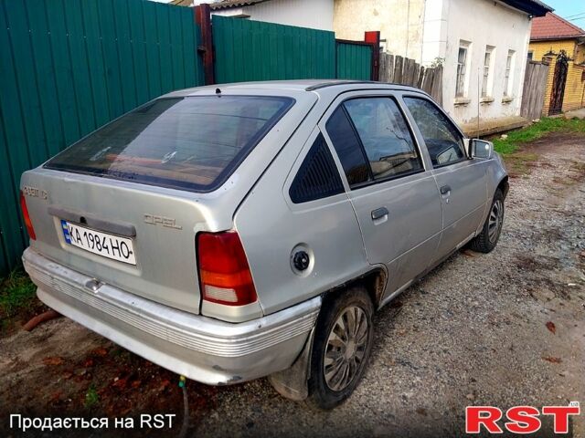 Серый Опель Кадет, объемом двигателя 1.3 л и пробегом 0 тыс. км за 800 $, фото 5 на Automoto.ua