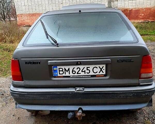 Серый Опель Кадет, объемом двигателя 1.4 л и пробегом 100 тыс. км за 1300 $, фото 4 на Automoto.ua