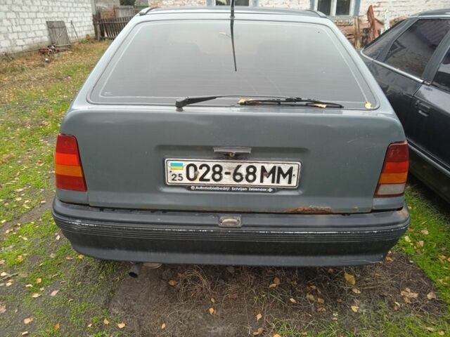 Серый Опель Кадет, объемом двигателя 0 л и пробегом 300 тыс. км за 381 $, фото 1 на Automoto.ua