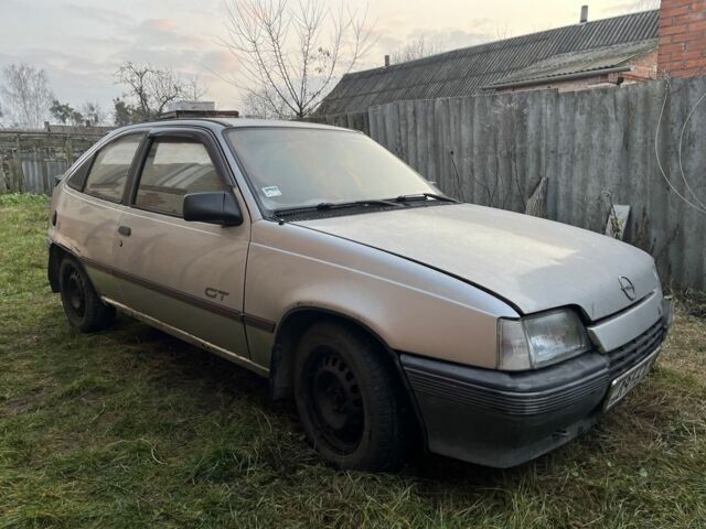 Сірий Опель Кадет, об'ємом двигуна 1.6 л та пробігом 999 тис. км за 650 $, фото 4 на Automoto.ua