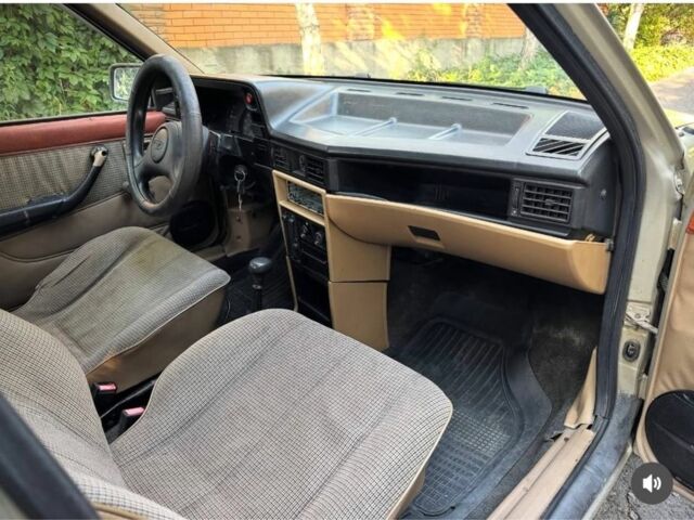 Сірий Опель Кадет, об'ємом двигуна 1.3 л та пробігом 3 тис. км за 1000 $, фото 3 на Automoto.ua