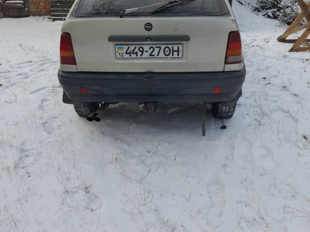 Серый Опель Кадет, объемом двигателя 0 л и пробегом 200 тыс. км за 900 $, фото 2 на Automoto.ua