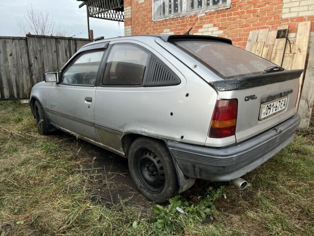 Сірий Опель Кадет, об'ємом двигуна 1.6 л та пробігом 999 тис. км за 650 $, фото 3 на Automoto.ua