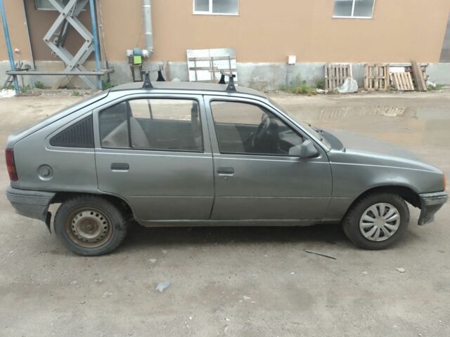 Серый Опель Кадет, объемом двигателя 1.3 л и пробегом 50 тыс. км за 630 $, фото 12 на Automoto.ua