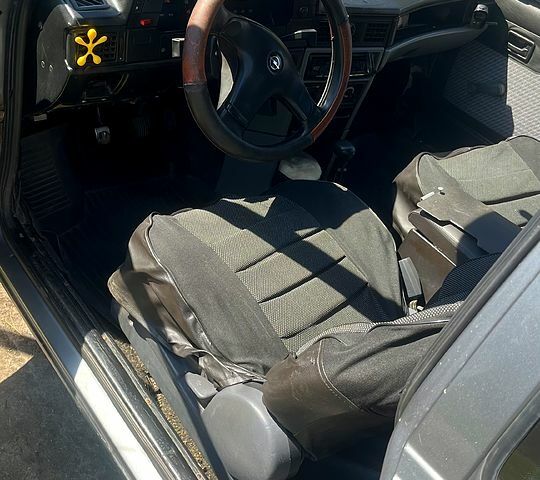 Серый Опель Кадет, объемом двигателя 1.3 л и пробегом 300 тыс. км за 1000 $, фото 12 на Automoto.ua