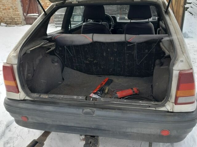 Серый Опель Кадет, объемом двигателя 0 л и пробегом 200 тыс. км за 900 $, фото 7 на Automoto.ua