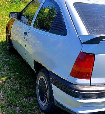 Серый Опель Кадет, объемом двигателя 1.3 л и пробегом 216 тыс. км за 1000 $, фото 3 на Automoto.ua