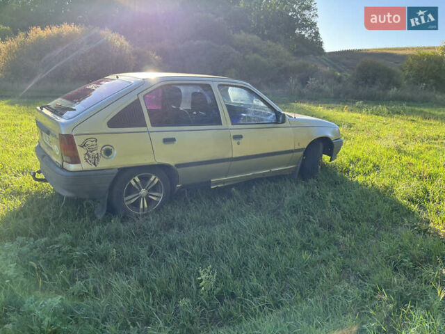 Серый Опель Кадет, объемом двигателя 1.3 л и пробегом 150 тыс. км за 1400 $, фото 8 на Automoto.ua