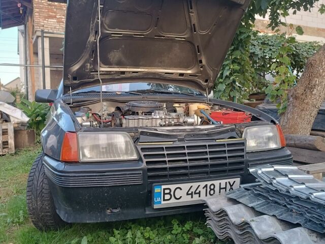 Серый Опель Кадет, объемом двигателя 1.3 л и пробегом 110 тыс. км за 1250 $, фото 4 на Automoto.ua