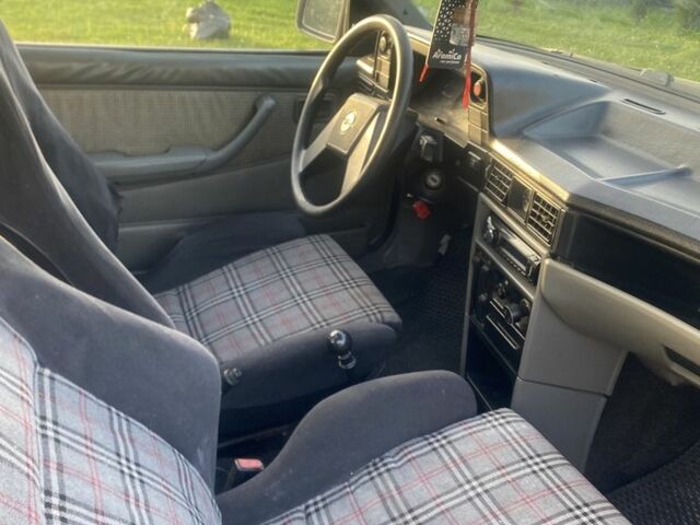 Серый Опель Кадет, объемом двигателя 1.3 л и пробегом 120 тыс. км за 750 $, фото 7 на Automoto.ua