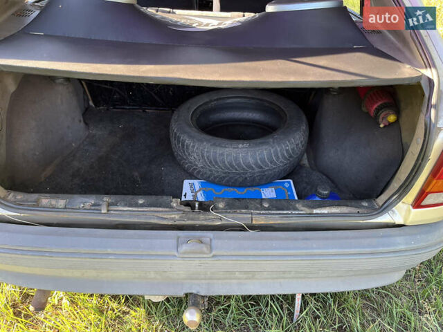 Серый Опель Кадет, объемом двигателя 1.3 л и пробегом 150 тыс. км за 1400 $, фото 15 на Automoto.ua