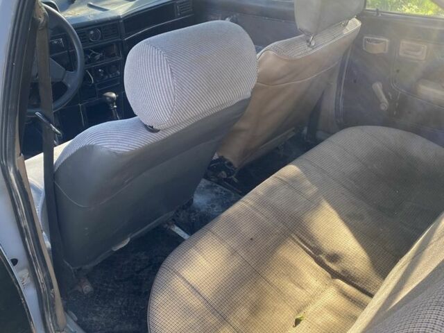 Серый Опель Кадет, объемом двигателя 1.5 л и пробегом 120 тыс. км за 420 $, фото 5 на Automoto.ua