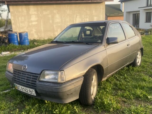 Серый Опель Кадет, объемом двигателя 1.3 л и пробегом 120 тыс. км за 750 $, фото 2 на Automoto.ua
