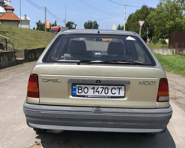 Серый Опель Кадет, объемом двигателя 1.3 л и пробегом 122 тыс. км за 850 $, фото 16 на Automoto.ua