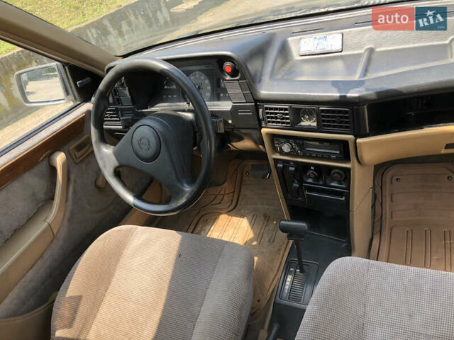 Серый Опель Кадет, объемом двигателя 1.3 л и пробегом 122 тыс. км за 850 $, фото 6 на Automoto.ua