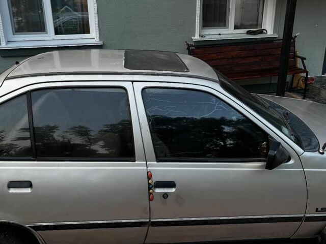 Серый Опель Кадет, объемом двигателя 1.4 л и пробегом 198 тыс. км за 799 $, фото 6 на Automoto.ua