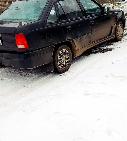 Сірий Опель Кадет, об'ємом двигуна 1.8 л та пробігом 0 тис. км за 1100 $, фото 1 на Automoto.ua