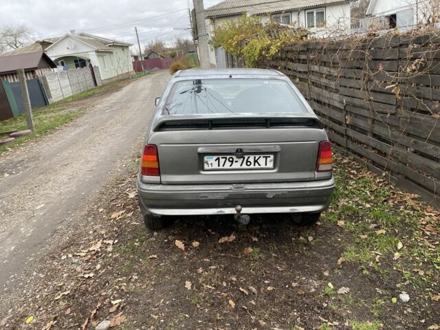 Сірий Опель Кадет, об'ємом двигуна 1.6 л та пробігом 999 тис. км за 595 $, фото 2 на Automoto.ua