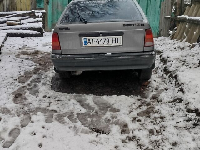 Серый Опель Кадет, объемом двигателя 1.4 л и пробегом 150 тыс. км за 600 $, фото 2 на Automoto.ua