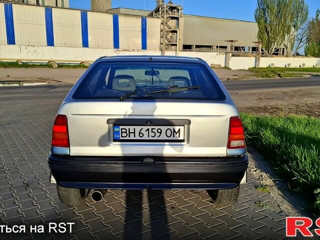 Серый Опель Кадет, объемом двигателя 1.4 л и пробегом 450 тыс. км за 1150 $, фото 1 на Automoto.ua