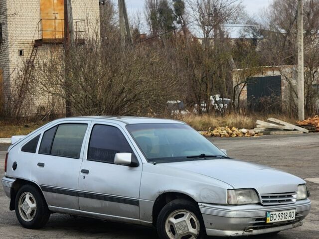 Серый Опель Кадет, объемом двигателя 1.8 л и пробегом 53 тыс. км за 600 $, фото 3 на Automoto.ua