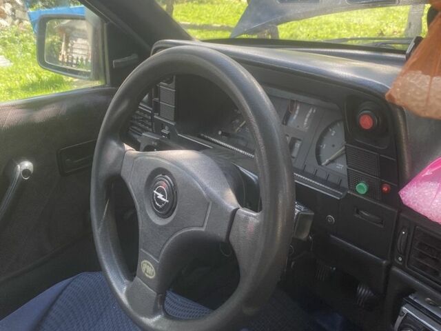 Сірий Опель Кадет, об'ємом двигуна 1.4 л та пробігом 30 тис. км за 750 $, фото 7 на Automoto.ua