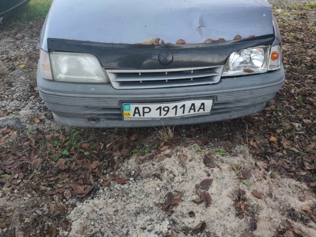 Серый Опель Кадет, объемом двигателя 1.6 л и пробегом 300 тыс. км за 400 $, фото 1 на Automoto.ua