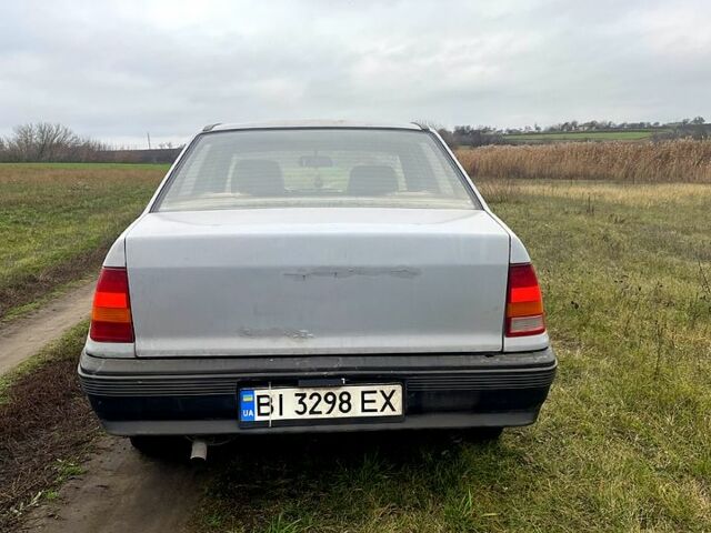 Сірий Опель Кадет, об'ємом двигуна 1.3 л та пробігом 0 тис. км за 830 $, фото 1 на Automoto.ua
