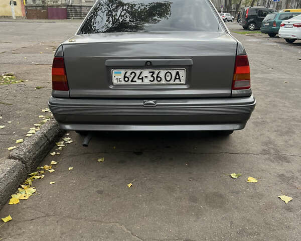 Серый Опель Кадет, объемом двигателя 0 л и пробегом 522 тыс. км за 2000 $, фото 1 на Automoto.ua