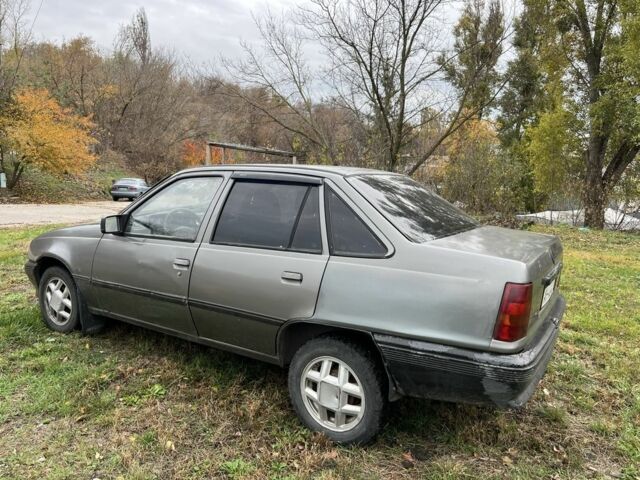 Серый Опель Кадет, объемом двигателя 1.3 л и пробегом 160 тыс. км за 650 $, фото 9 на Automoto.ua