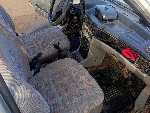 Сірий Опель Кадет, об'ємом двигуна 1.3 л та пробігом 150 тис. км за 750 $, фото 1 на Automoto.ua