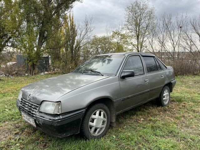 Серый Опель Кадет, объемом двигателя 1.3 л и пробегом 160 тыс. км за 650 $, фото 12 на Automoto.ua