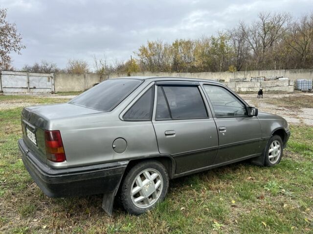 Серый Опель Кадет, объемом двигателя 1.3 л и пробегом 160 тыс. км за 650 $, фото 4 на Automoto.ua