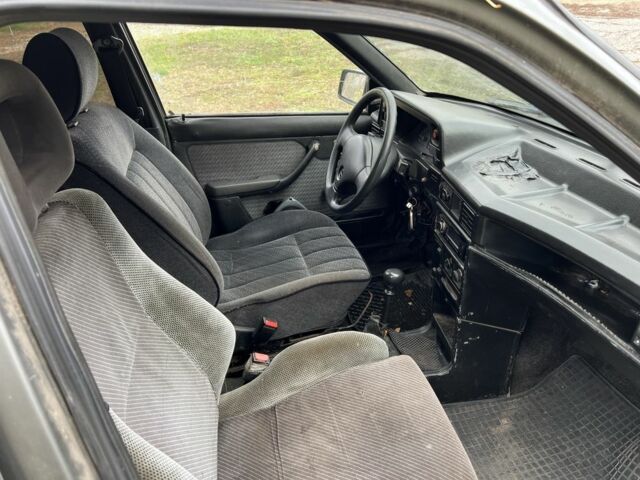 Серый Опель Кадет, объемом двигателя 1.3 л и пробегом 160 тыс. км за 650 $, фото 17 на Automoto.ua