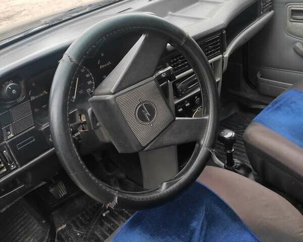 Опель Кадет 1987 в Бару на Automoto.ua Серый Опель Кадет, объемом двигателя 1.3 л и пробегом 315 тыс. км за 900 $, фото 13 на Automoto.ua