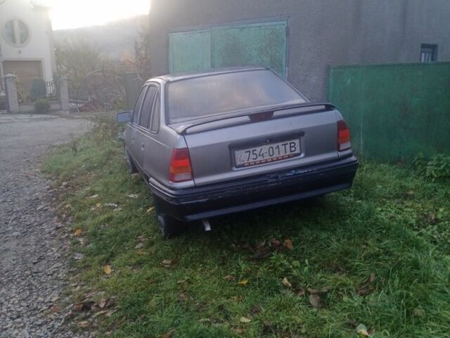 Сірий Опель Кадет, об'ємом двигуна 5 л та пробігом 1 тис. км за 650 $, фото 3 на Automoto.ua