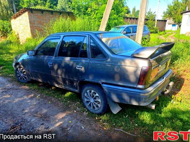 Серый Опель Кадет, объемом двигателя 1.6 л и пробегом 100 тыс. км за 1200 $, фото 1 на Automoto.ua