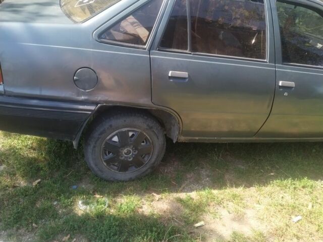 Серый Опель Кадет, объемом двигателя 1.8 л и пробегом 5 тыс. км за 500 $, фото 5 на Automoto.ua