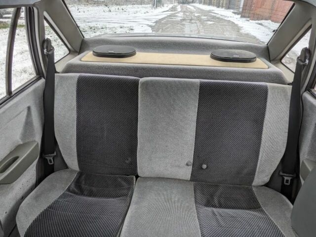 Сірий Опель Кадет, об'ємом двигуна 1.6 л та пробігом 400 тис. км за 946 $, фото 6 на Automoto.ua