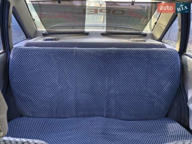 Сірий Опель Кадет, об'ємом двигуна 1.6 л та пробігом 348 тис. км за 1300 $, фото 7 на Automoto.ua