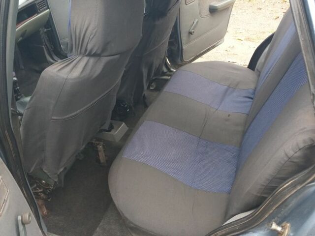 Серый Опель Кадет, объемом двигателя 1 л и пробегом 200 тыс. км за 883 $, фото 7 на Automoto.ua