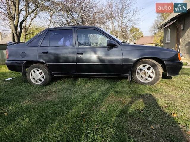 Сірий Опель Кадет, об'ємом двигуна 1.6 л та пробігом 348 тис. км за 1300 $, фото 16 на Automoto.ua