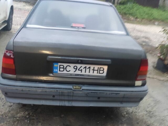 Серый Опель Кадет, объемом двигателя 1.3 л и пробегом 1 тыс. км за 475 $, фото 12 на Automoto.ua