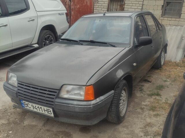 Серый Опель Кадет, объемом двигателя 1.3 л и пробегом 1 тыс. км за 475 $, фото 3 на Automoto.ua