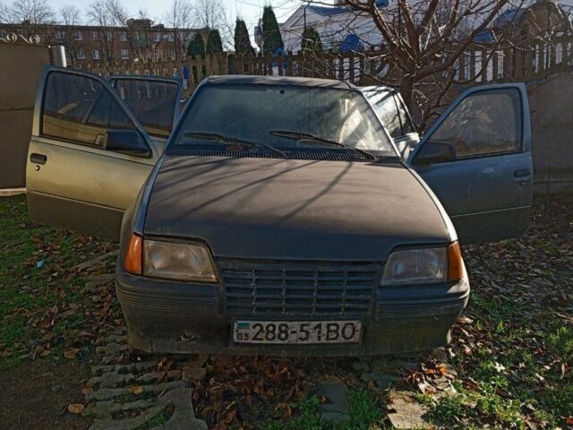 Сірий Опель Кадет, об'ємом двигуна 0 л та пробігом 99 тис. км за 475 $, фото 1 на Automoto.ua