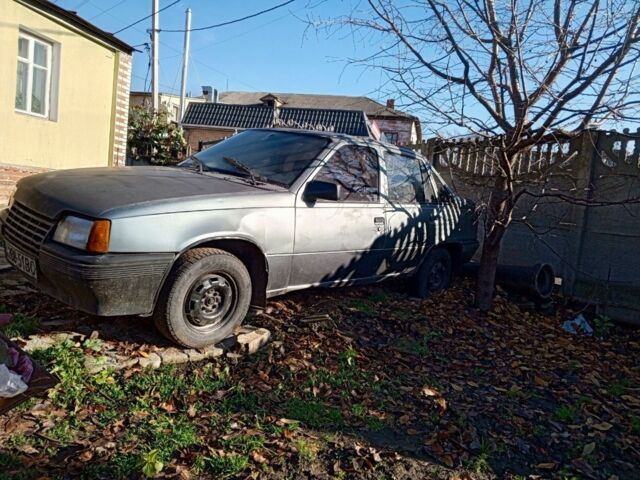 Сірий Опель Кадет, об'ємом двигуна 0 л та пробігом 99 тис. км за 475 $, фото 6 на Automoto.ua