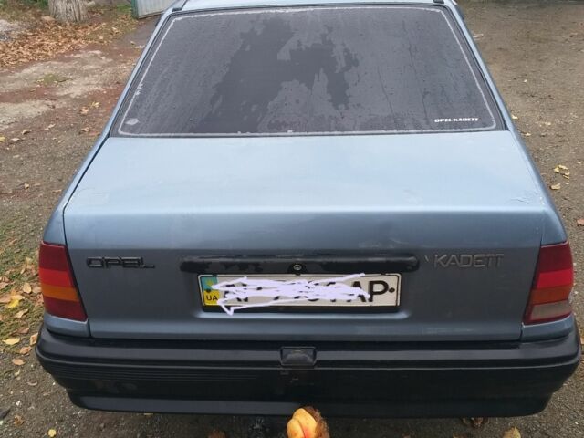 Серый Опель Кадет, объемом двигателя 1 л и пробегом 200 тыс. км за 883 $, фото 4 на Automoto.ua