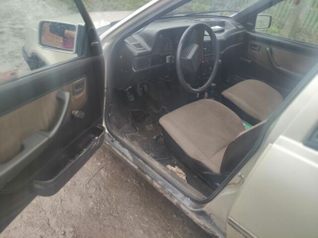 Серый Опель Кадет, объемом двигателя 1.3 л и пробегом 400 тыс. км за 700 $, фото 4 на Automoto.ua